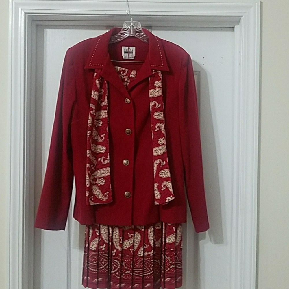 Leslie Fay pleated skirt and faux suede jacket